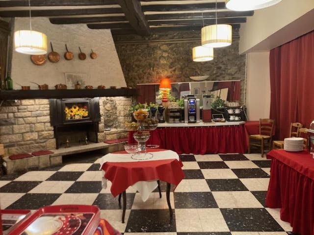Logis Hotel Restaurant De La Poste Tarascon-sur-Ariège Exterior foto