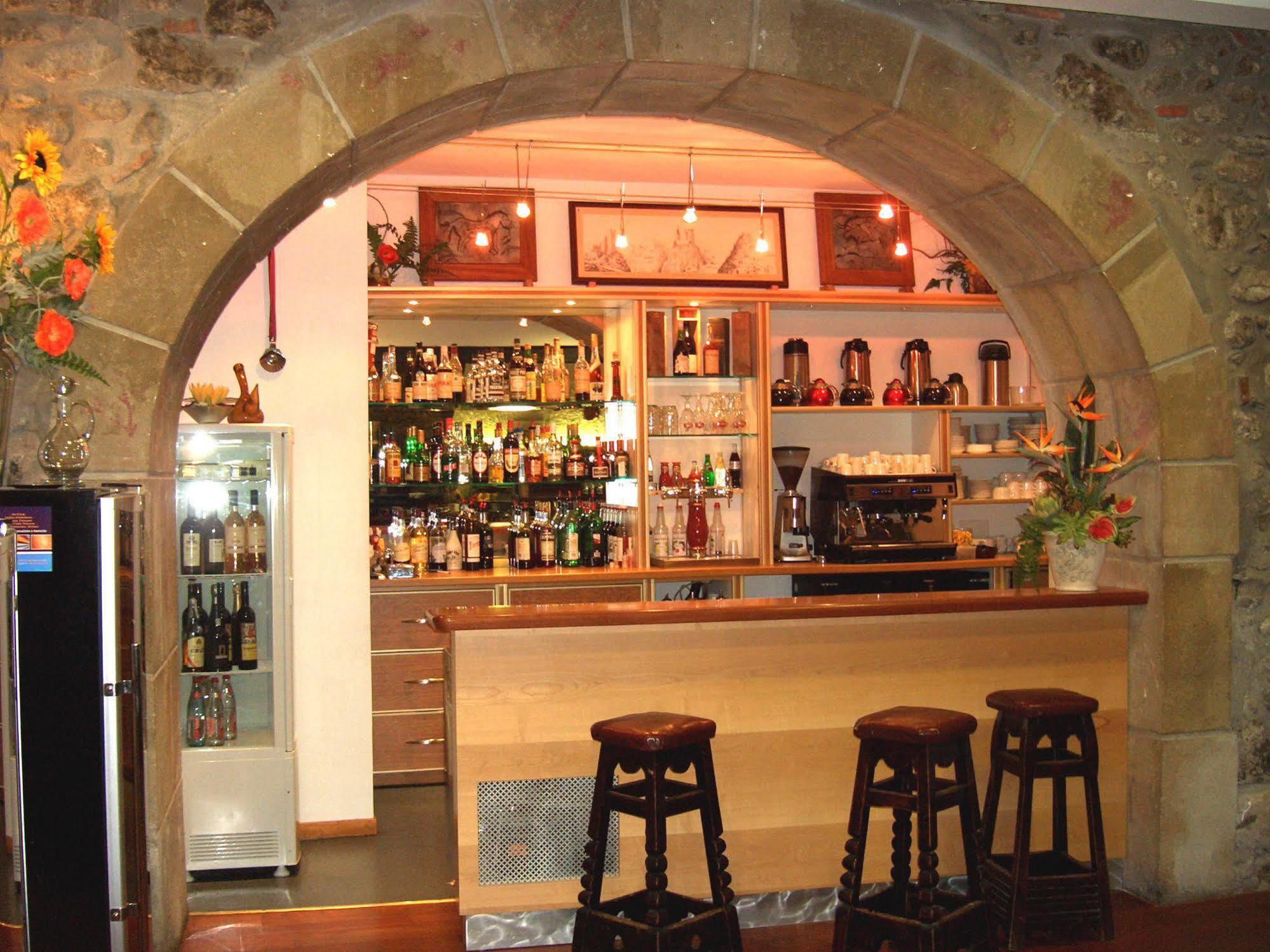 Logis Hotel Restaurant De La Poste Tarascon-sur-Ariège Exterior foto